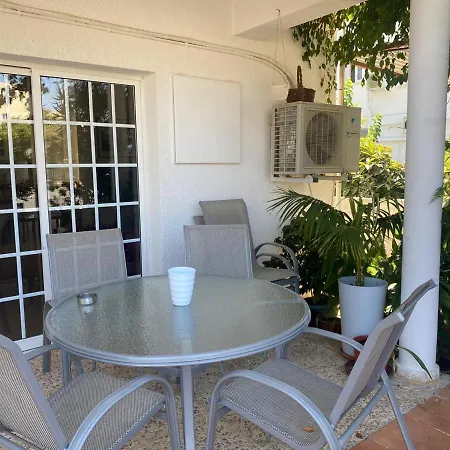 Three Bedroom With Fireplace And Piano *