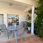 Dom wakacyjny Three Bedroom With Fireplace And Piano Pafos