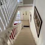 Three Bedroom With Fireplace And Piano *