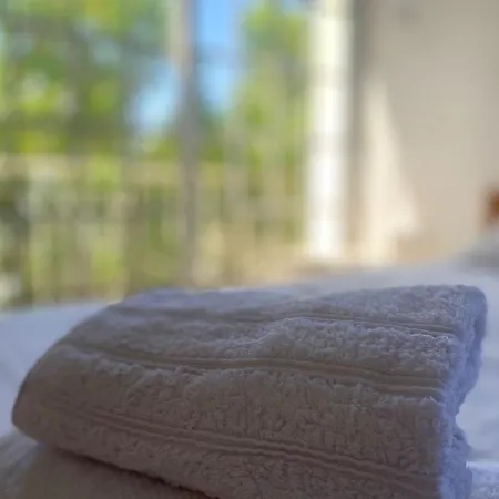 Hébergement de vacances Three Bedroom With Fireplace And Piano Paphos
