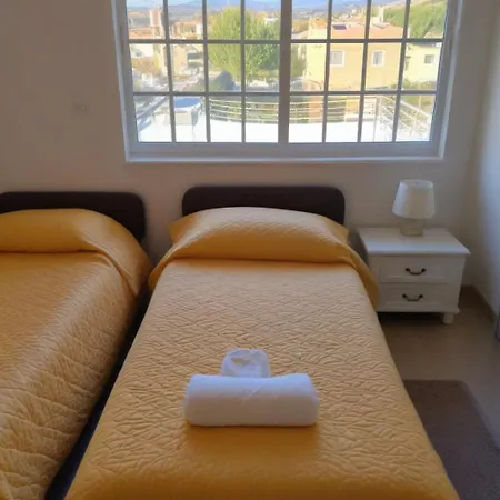 Hébergement de vacances Three Bedroom With Fireplace And Piano