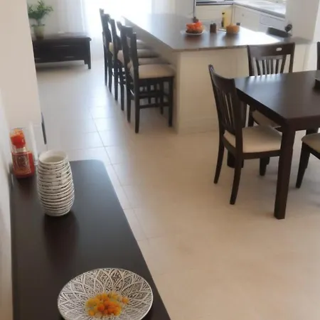 Holiday home Three Bedroom With Fireplace And Piano