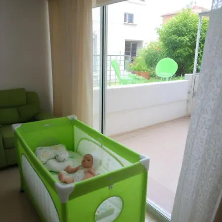 Three Bedroom With Fireplace And Piano *