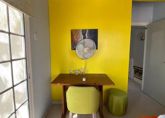 Three Bedroom With Fireplace And Piano Feriehus