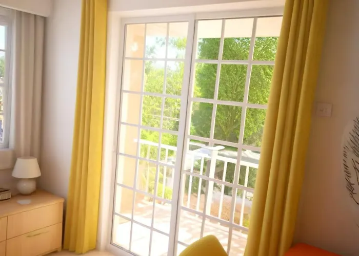 Three Bedroom With Fireplace And Piano * Paphos