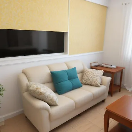 Three Bedroom With Fireplace And Piano Casa de Férias Pafos