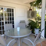 Three Bedroom With Fireplace And Piano *
